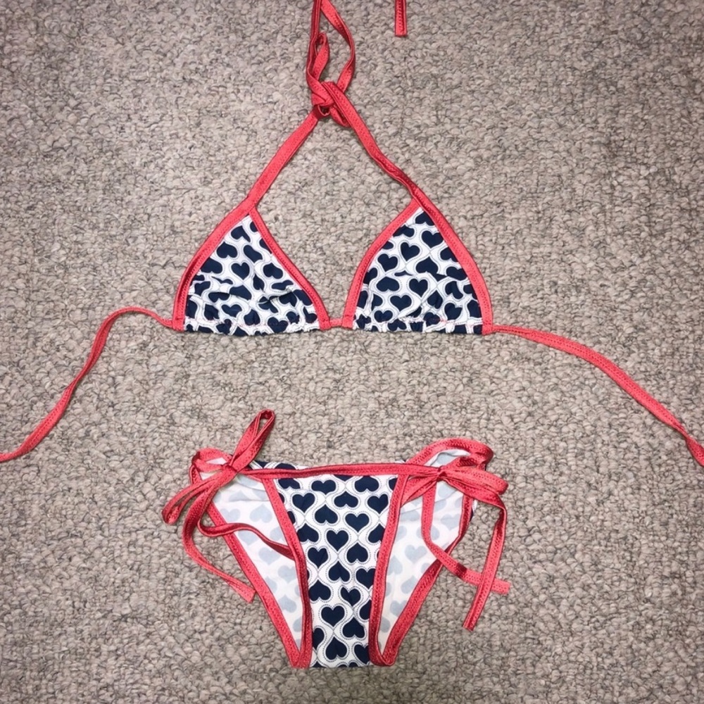 Blue hearts bikini in GUC ruched booty sz M